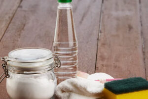 Use Vinegar And Salt To Improve The Air Quality At Home